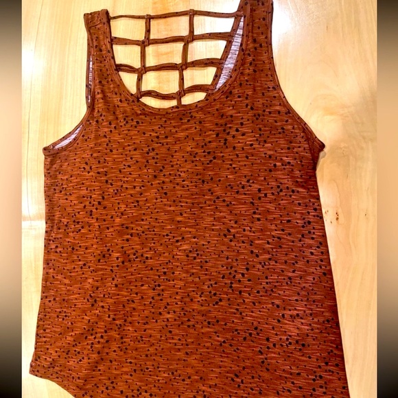 Maurices Tank top with back detail - Picture 1 of 5